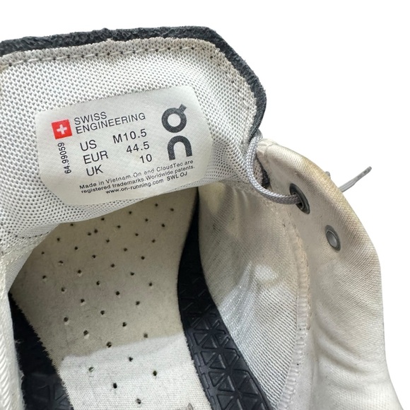 On Running Cloudvista Men's‎ 10.5 Glacier/Vista - Picture 9 of 9